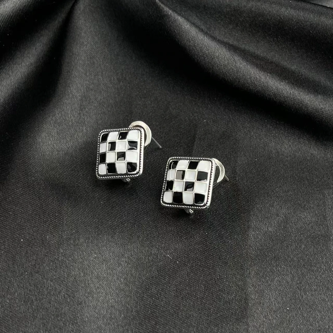 925银银制品 TT1229-421-43个性耳饰（一对/多样性发）Z