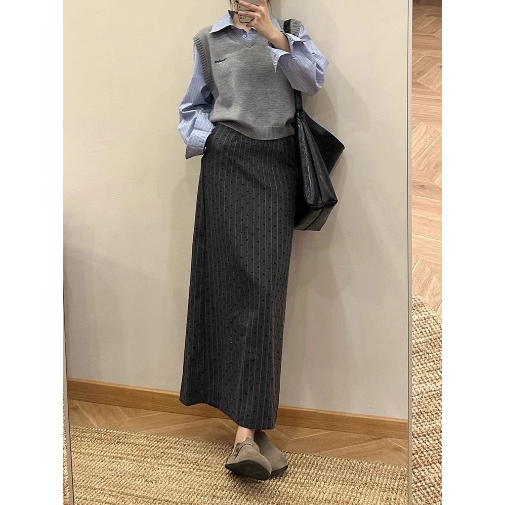 灰色波点半身裙女2025新款春秋款小个子a字裙高腰毛呢开叉长裙子