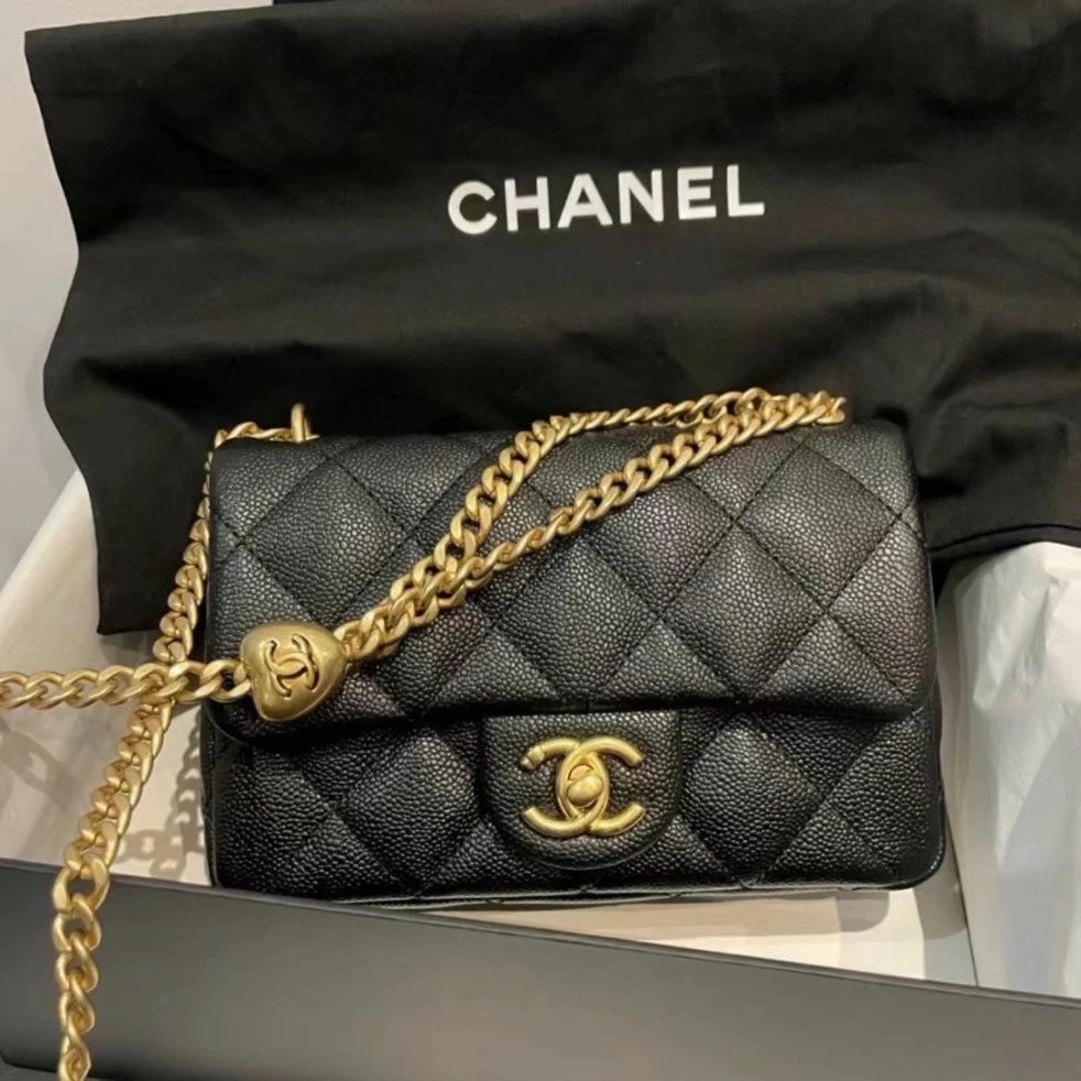 全新未使用 Chanel/香奈儿 小花6欢  爱心金球 CF 口盖包 黑色