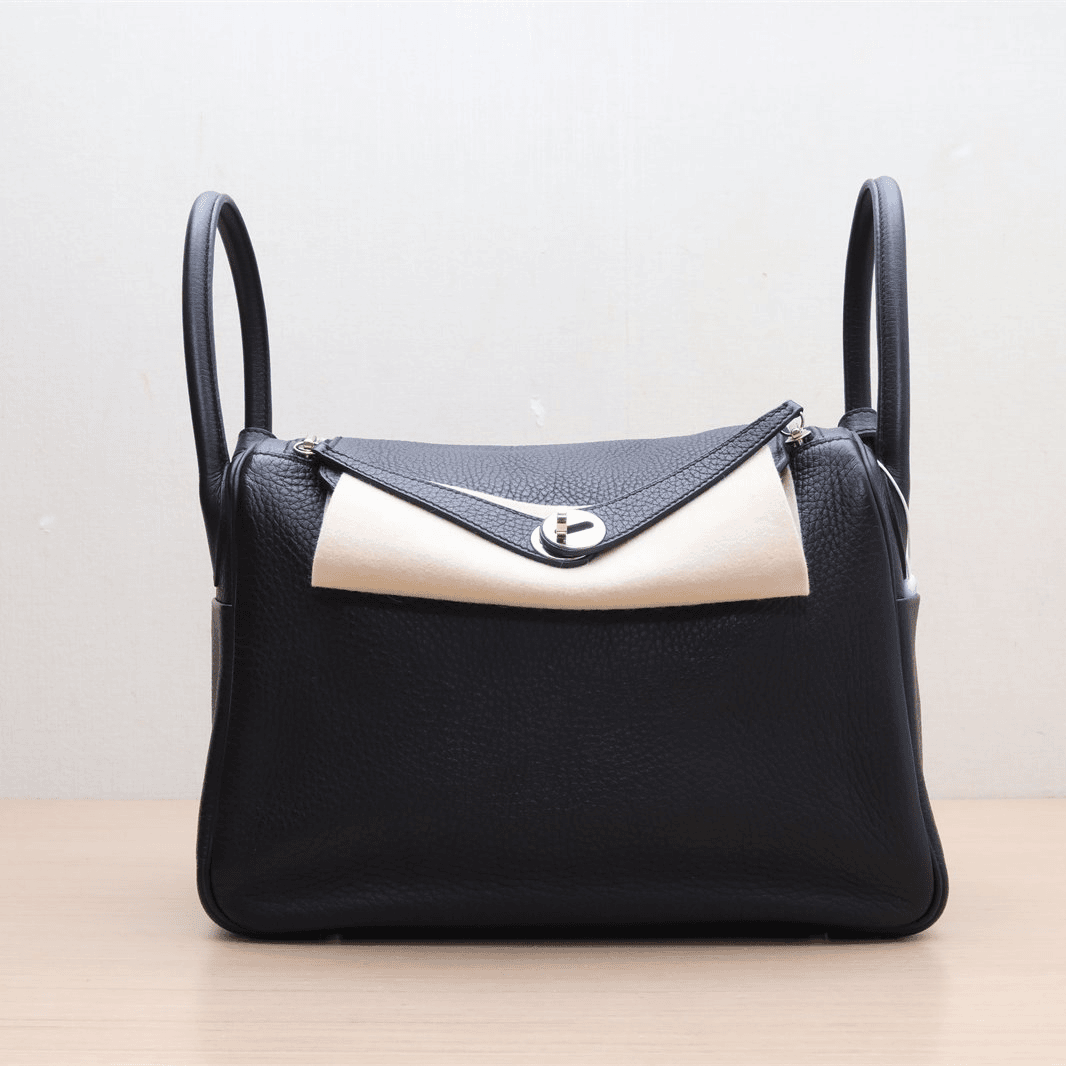 99新 Hermes/爱马仕 小花6枫Lindy 30 黑色 TC皮 框P 银扣包