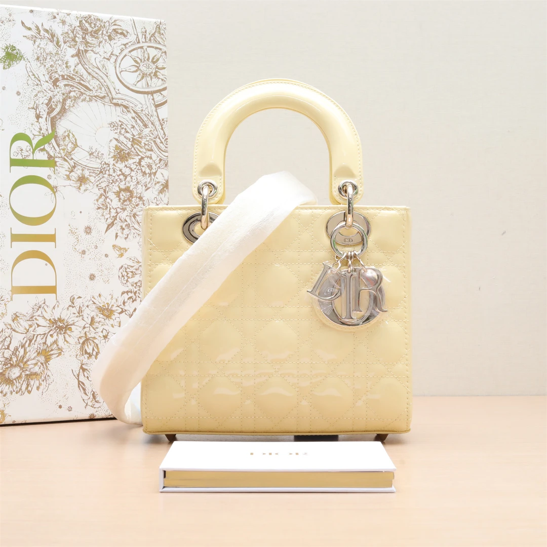 99新 DIOR/迪奥 小花6枫Lady Dior 戴妃包 四格 黄色 漆皮 金扣