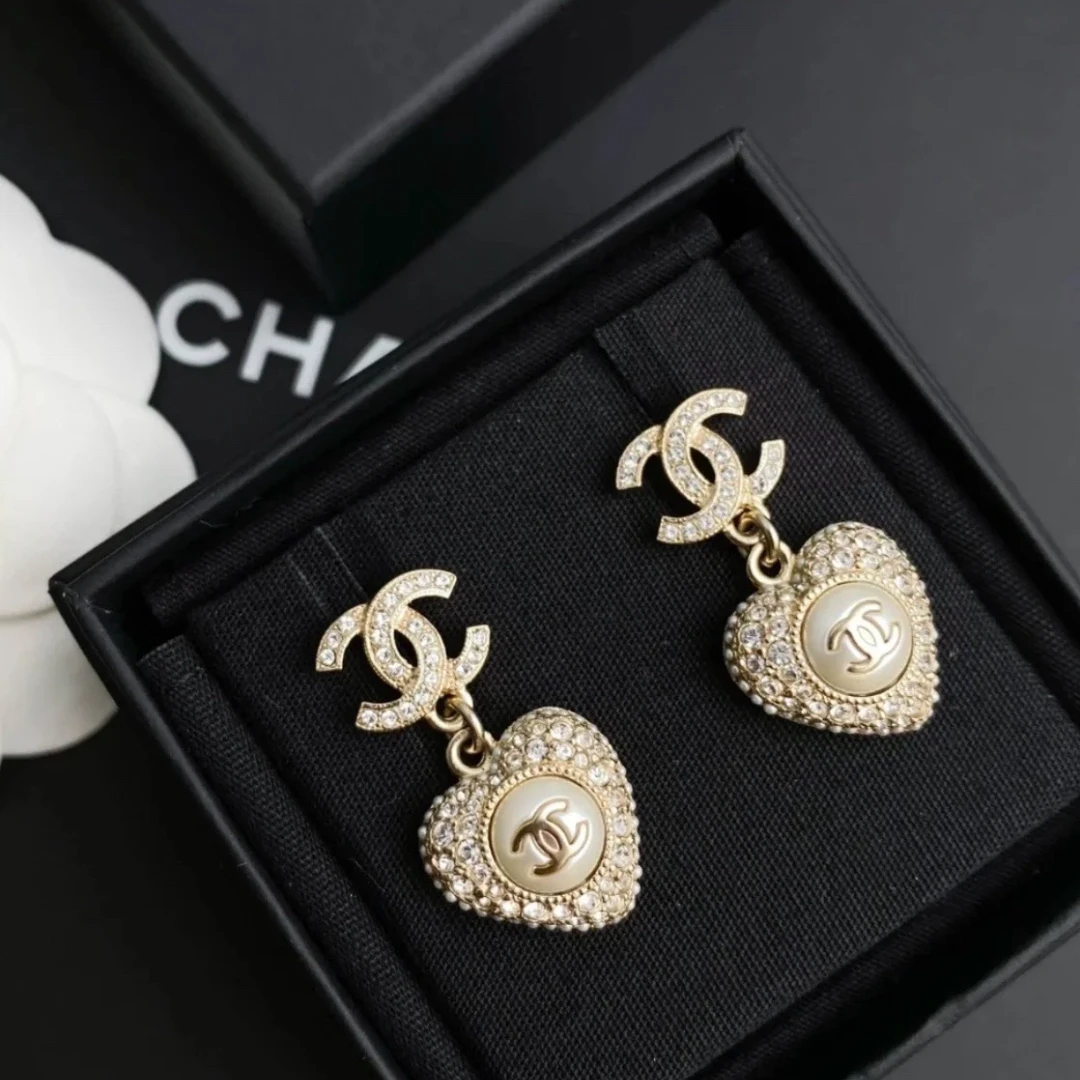 99新 Chanel/香奈儿 活动-XF【小花念念】香奈儿 桃心耳环 满钻 双c
