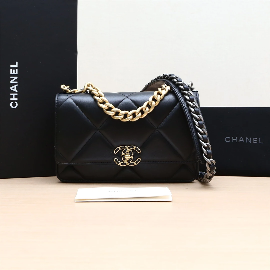 99新 Chanel/香奈儿 【小花Han】19BAG 旋钮WOC 黑色 芯片开 包
