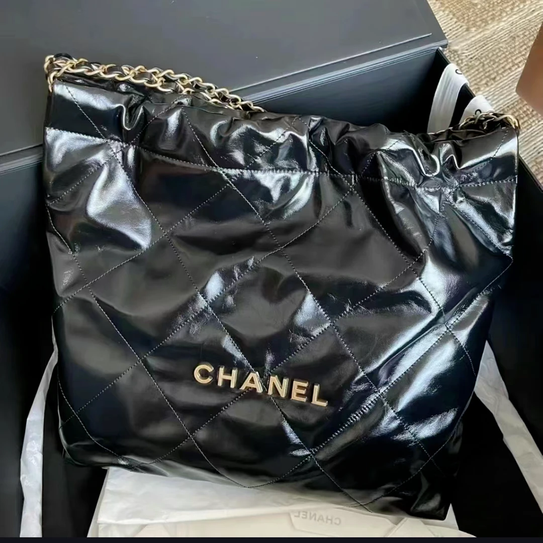 全新未使用 Chanel/香奈儿 小花6欢 22Bag 中号 35cm 黑色 包
