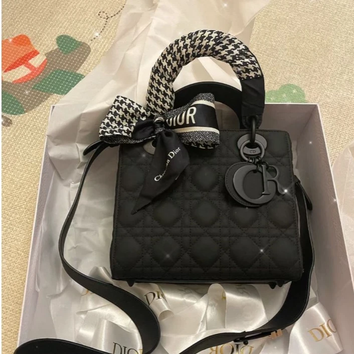 99新 DIOR/迪奥 小花6枫  戴妃包 四格黑色 磨砂扣 2023