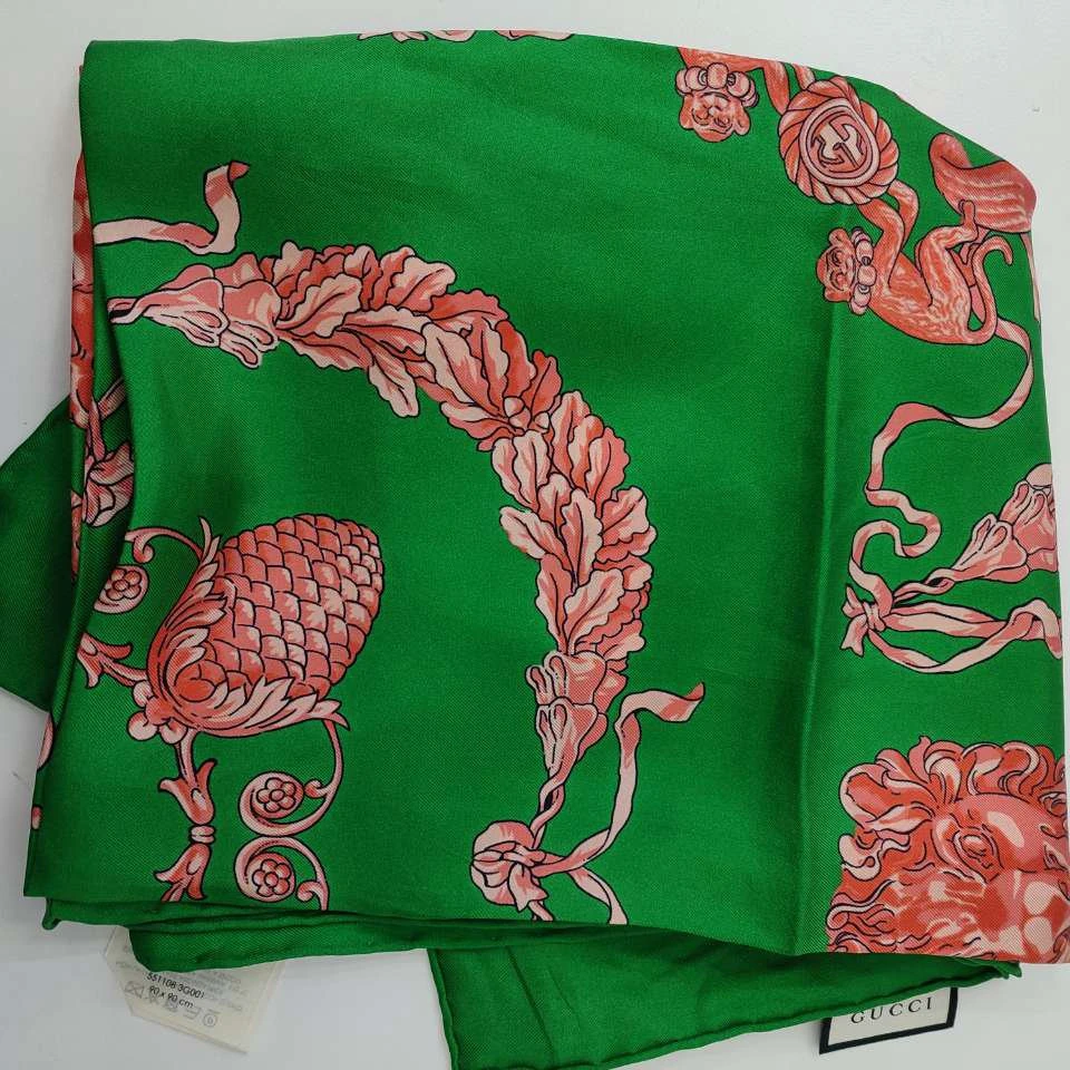 99新 GUCCI/古驰 【小花念念】551108印花丝巾 90*90 绿色