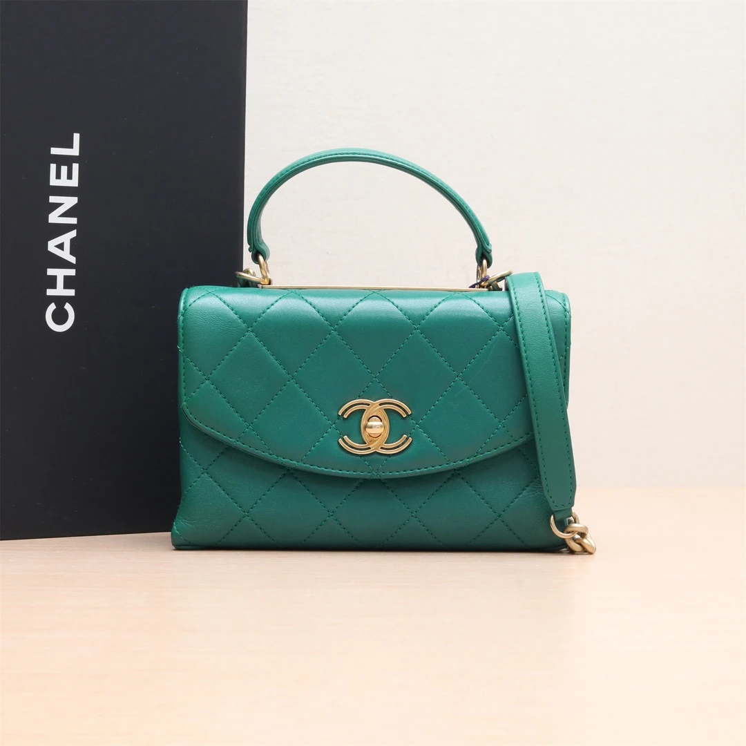 99新 Chanel/香奈儿 【小花念念】镂空 风琴包 绿色 28开 金扣