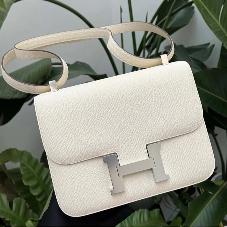 全新未使用 Hermes/爱马仕 小花6枫 康康 19 奶昔白Ep皮W刻银扣包