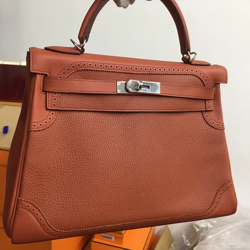 99新 Hermes/爱马仕 小花6枫Kelly 32 蕾丝 9M 三文鱼红 银扣 T刻