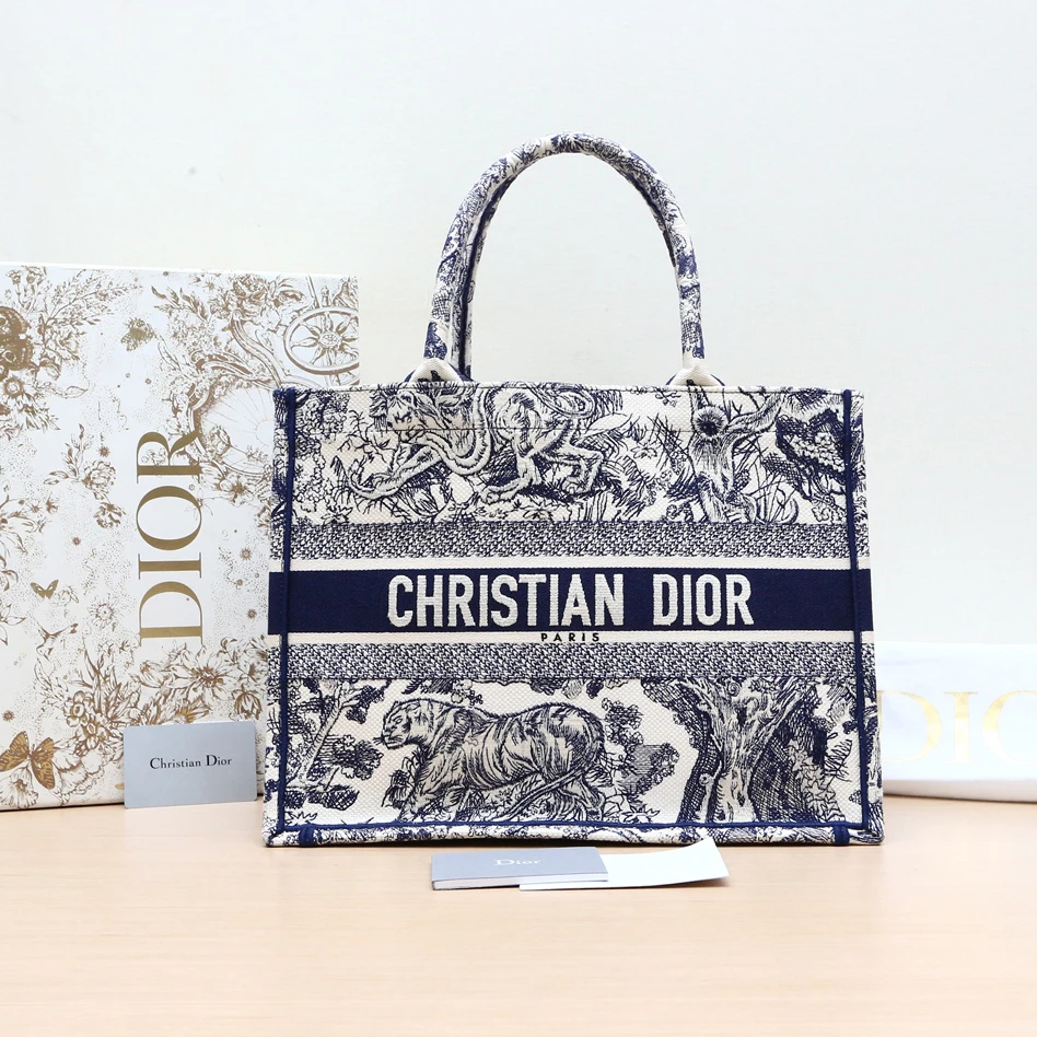 99新 DIOR/迪奥 小花6枫Book Tote 中号 36 墨蓝色 2020