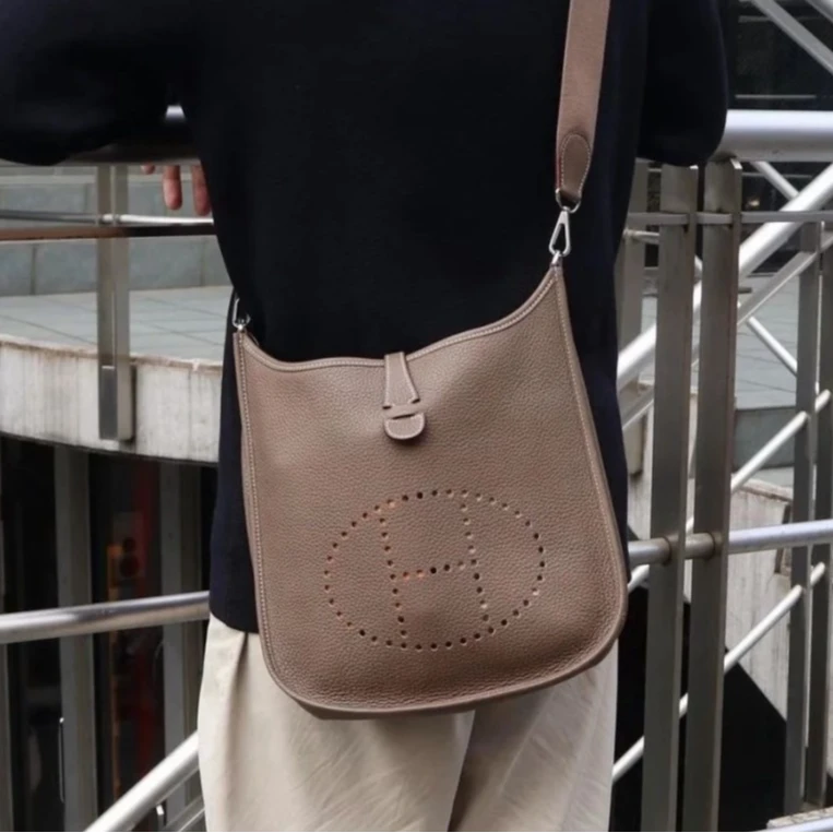 99新 Hermes/爱马仕 【小花念念】Evelyne 小号 大象灰 TC皮 U刻包
