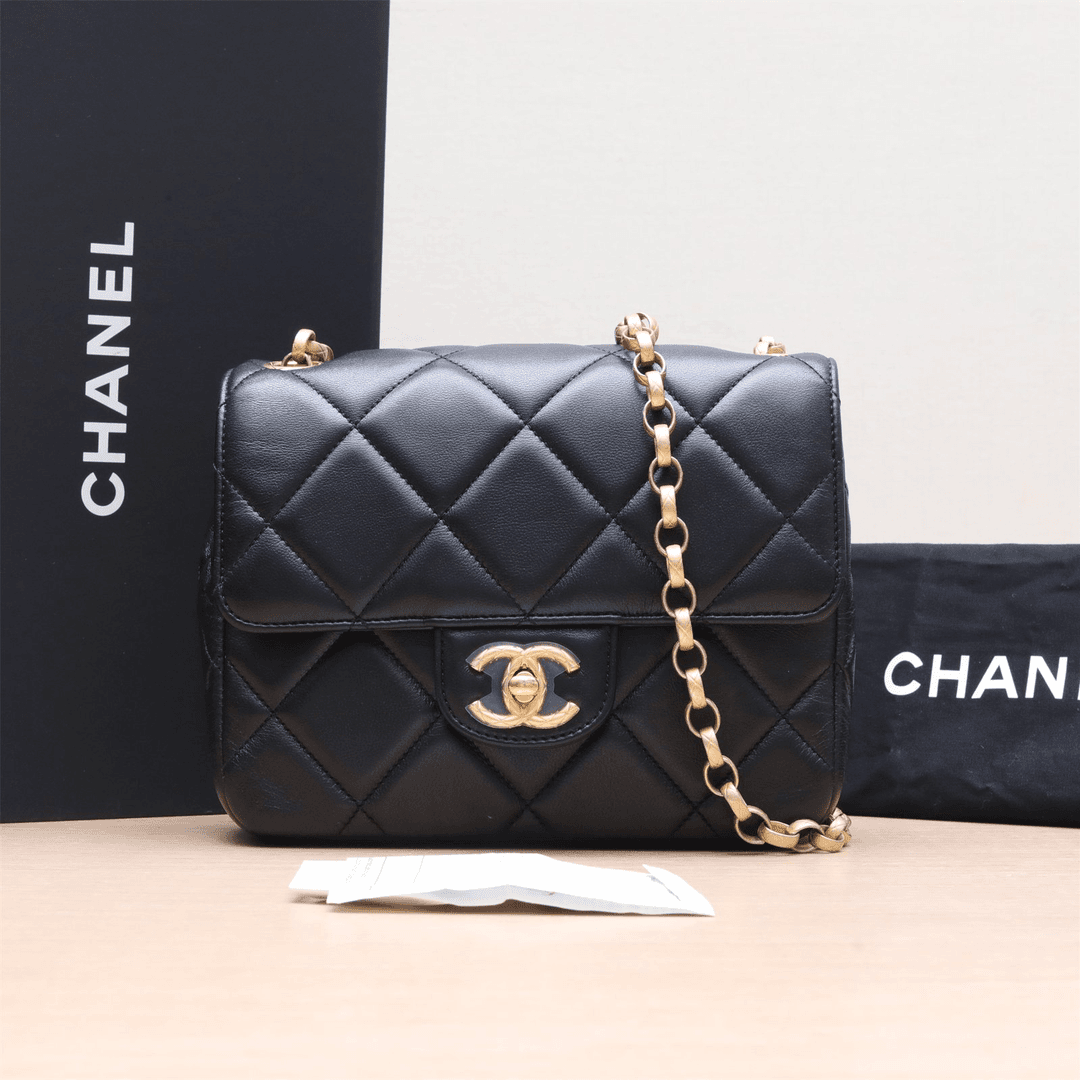 99新 Chanel/香奈儿 【小花念念】黑色 菠萝扣 金币链条 芯片开包
