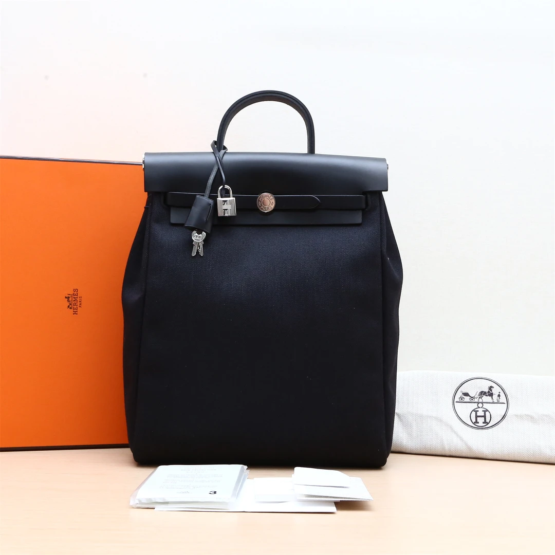 99新 Hermes/爱马仕 【小花Han】 herbag 双肩包 黑色 帆布 Z刻银扣