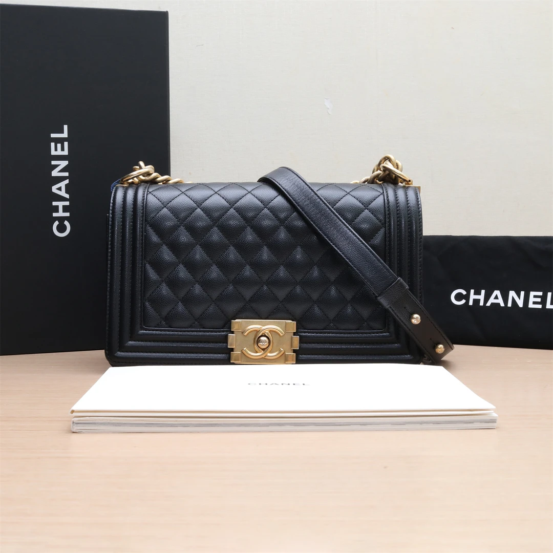 95新 Chanel/香奈儿 【小花Han】Leboy 中号 黑色 芯片开 金扣包