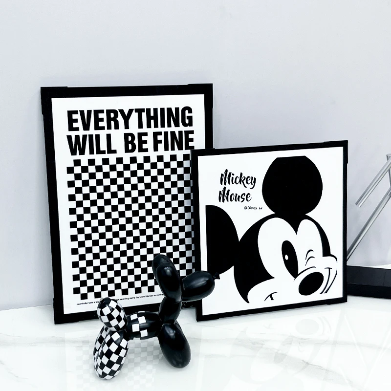 可爱米奇画家居装饰黑白风棋盘格摆放ins风极简客厅卧室温馨挂画