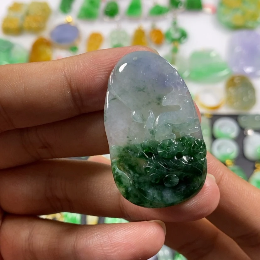 【闪购商品】翡翠颈饰未镶嵌