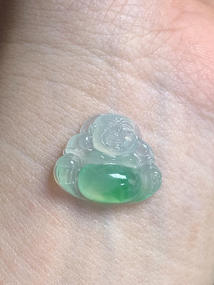 天然缅甸翡翠A货阳绿佛公，小朋友戴，尺寸14.5*17.4*4.1