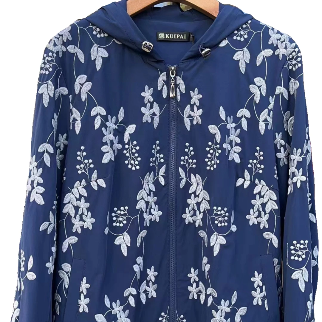 芒市葵牌女装刺绣上衣连帽本地外套