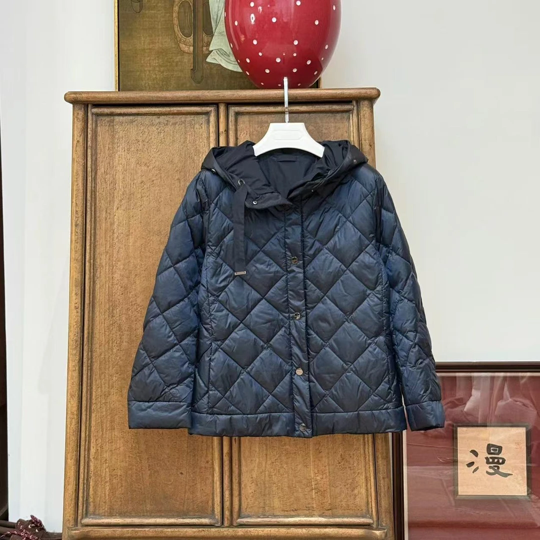 漫颜刘2024秋冬新品藏青菱格鹅绒服时尚百搭连帽轻薄双面穿羽绒服