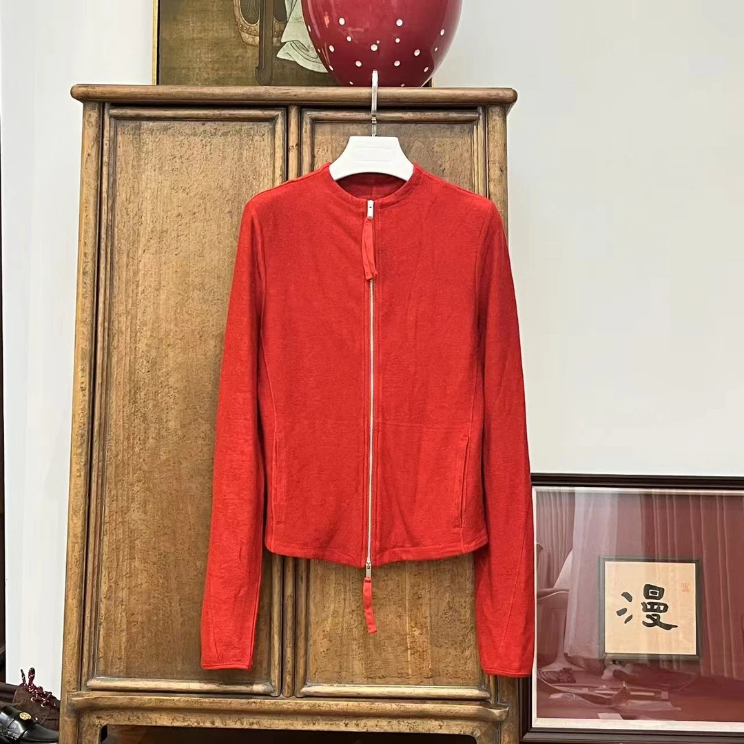漫颜刘2024年莫代尔混纺红色针织开衫休闲纯色双拉链立领针织上衣
