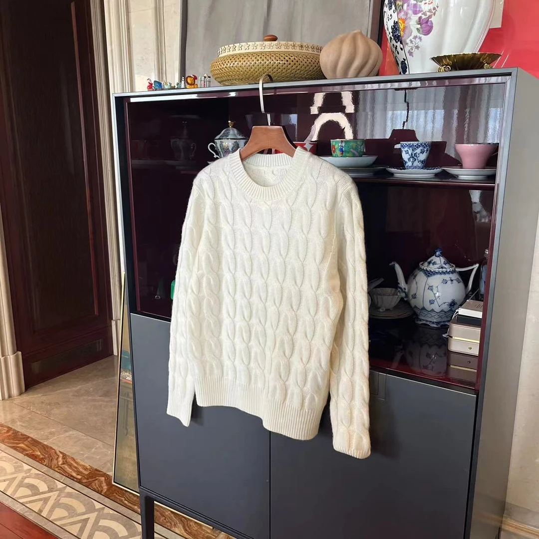 漫颜刘30羊绒白色针织衫2023秋季长袖圆领套头纯色扭花上衣