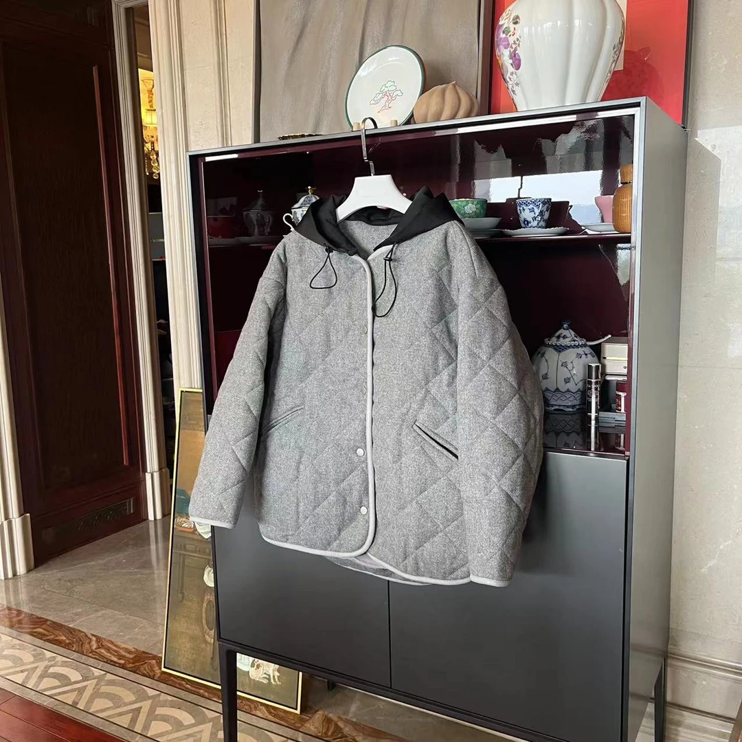 漫颜刘羊毛灰色棉服2023秋冬新品连帽长袖时尚休闲暗扣通勤外套