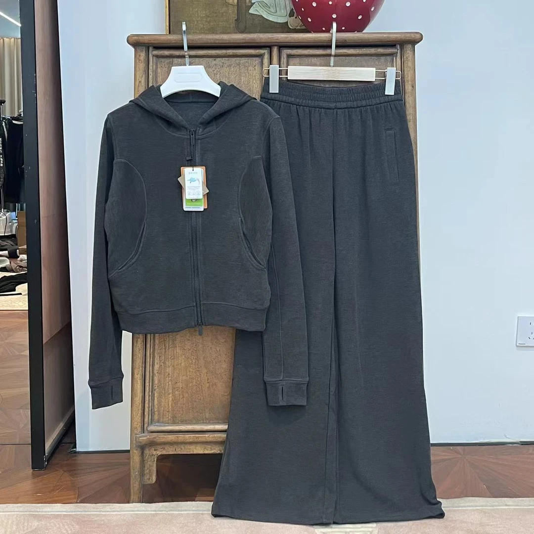 漫颜刘2024秋冬新品丝毛混纺运动连帽套装休闲长袖上衣直筒阔腿裤