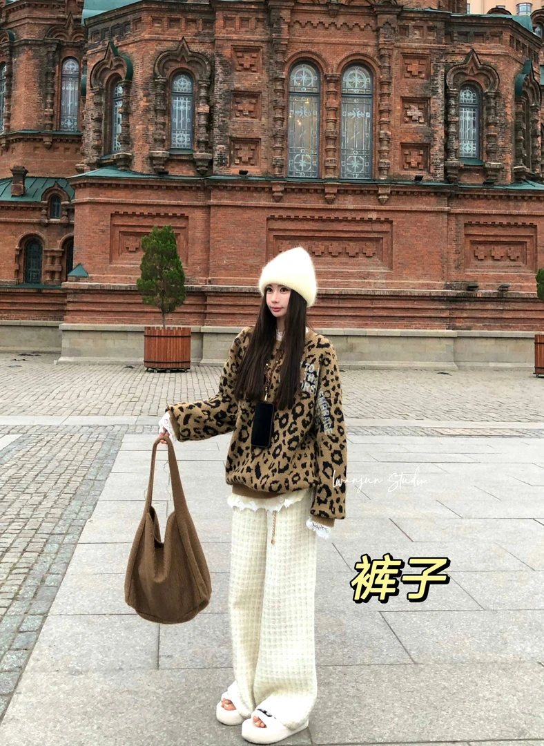 婉君【香奶奶裤子】秋款气质粗花呢休闲小香风裤子LWJ23C3TZ916