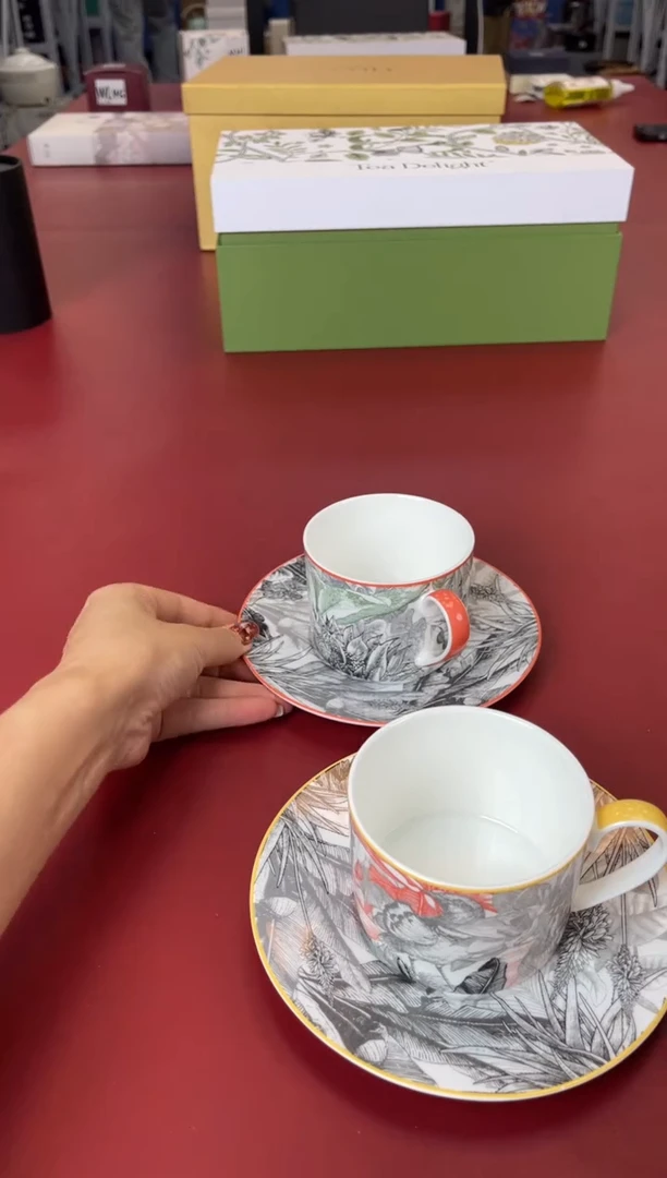 【闪购商品】杯六点早东西好学费少@@M162