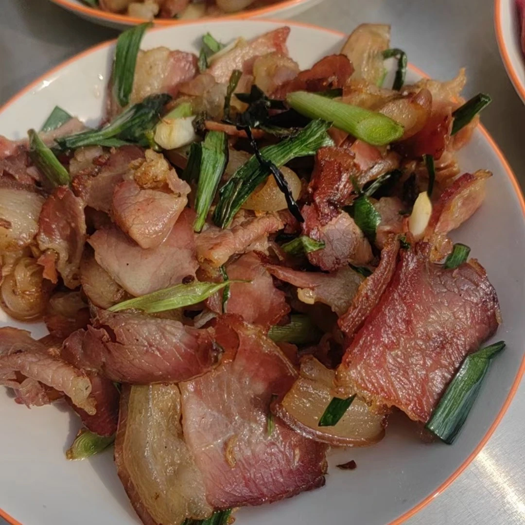 四川风味 传统工艺  柴火烟熏 无科技狠活 精品五花肉