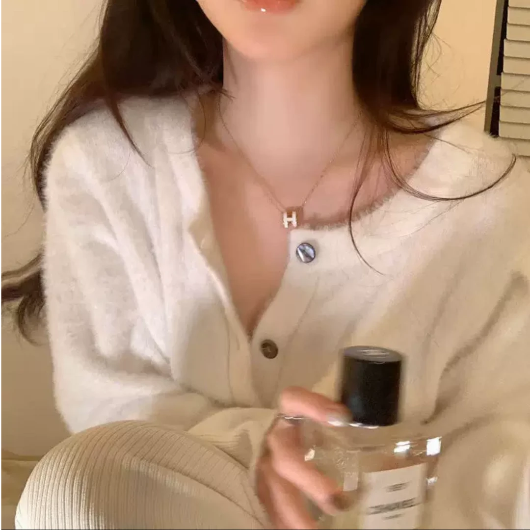 钛钢锆石项链 简约吊坠项链女小众设计感高级项链2024爆款颈链