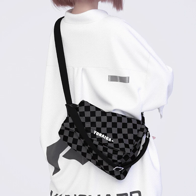 YONAIGA+原创小众高级感棋盘格时尚男休闲胸包女单肩斜挎包背包包