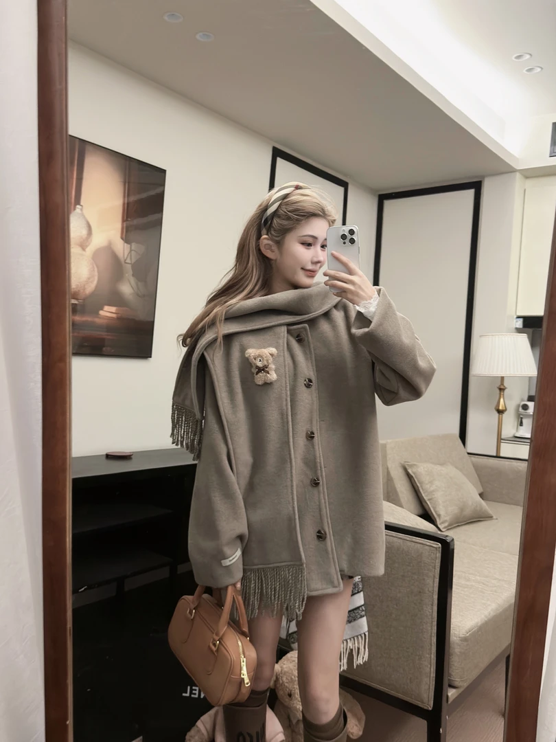 毛呢大衣女短款2024新款秋冬季高级感斗篷呢子毛呢大衣7042