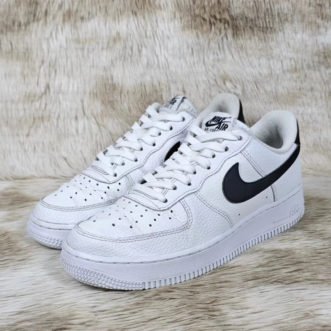 40.5码 正品 AF1 黑白 无开胶破损 9新 公价：999#611C2