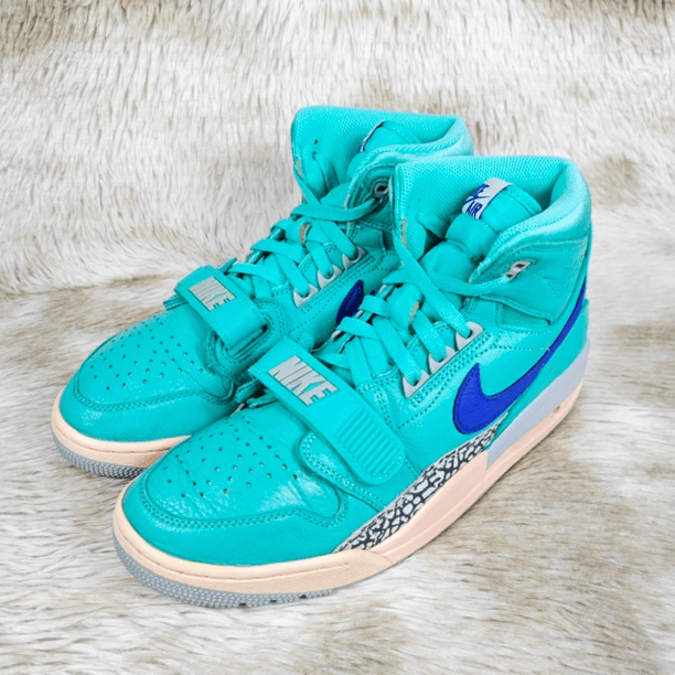 44码 正品 AJ312 翡翠中帮 篮球鞋 细节见详情 公价：1199 #C1