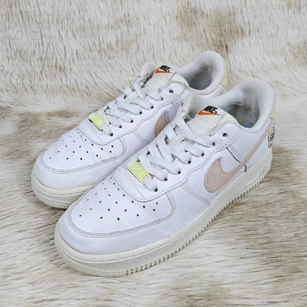 38.5码 正品 AF1 空军一号 粉白 公价：979 #870C1