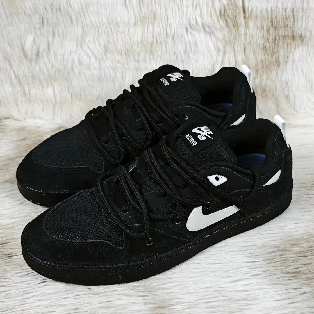 40码 正品 SB Alleyoop 雾霾银 全新 有原盒 公价：1149#332F1
