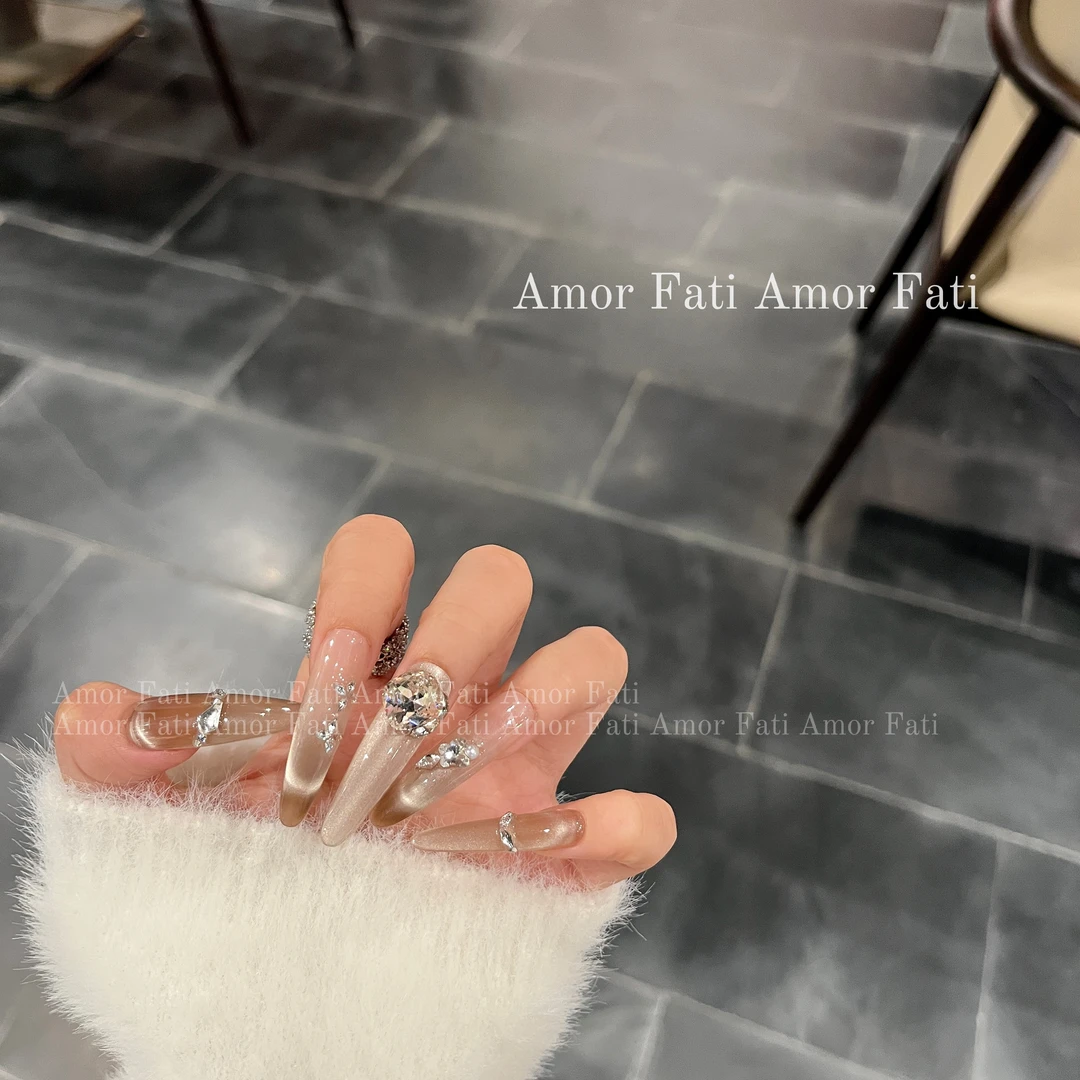 【香槟白兰地】纯手工渐变法式猫眼小碎钻堆堆方钻香槟白兰地穿戴甲