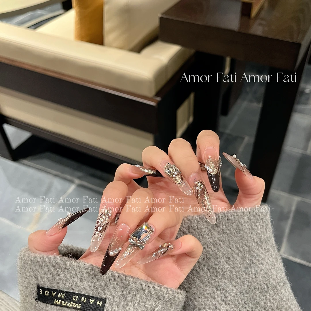 【美拉德枯蝶】 腮红晕染法式亮片蝴蝶珍珠大方钻美拉德枯蝶穿戴甲