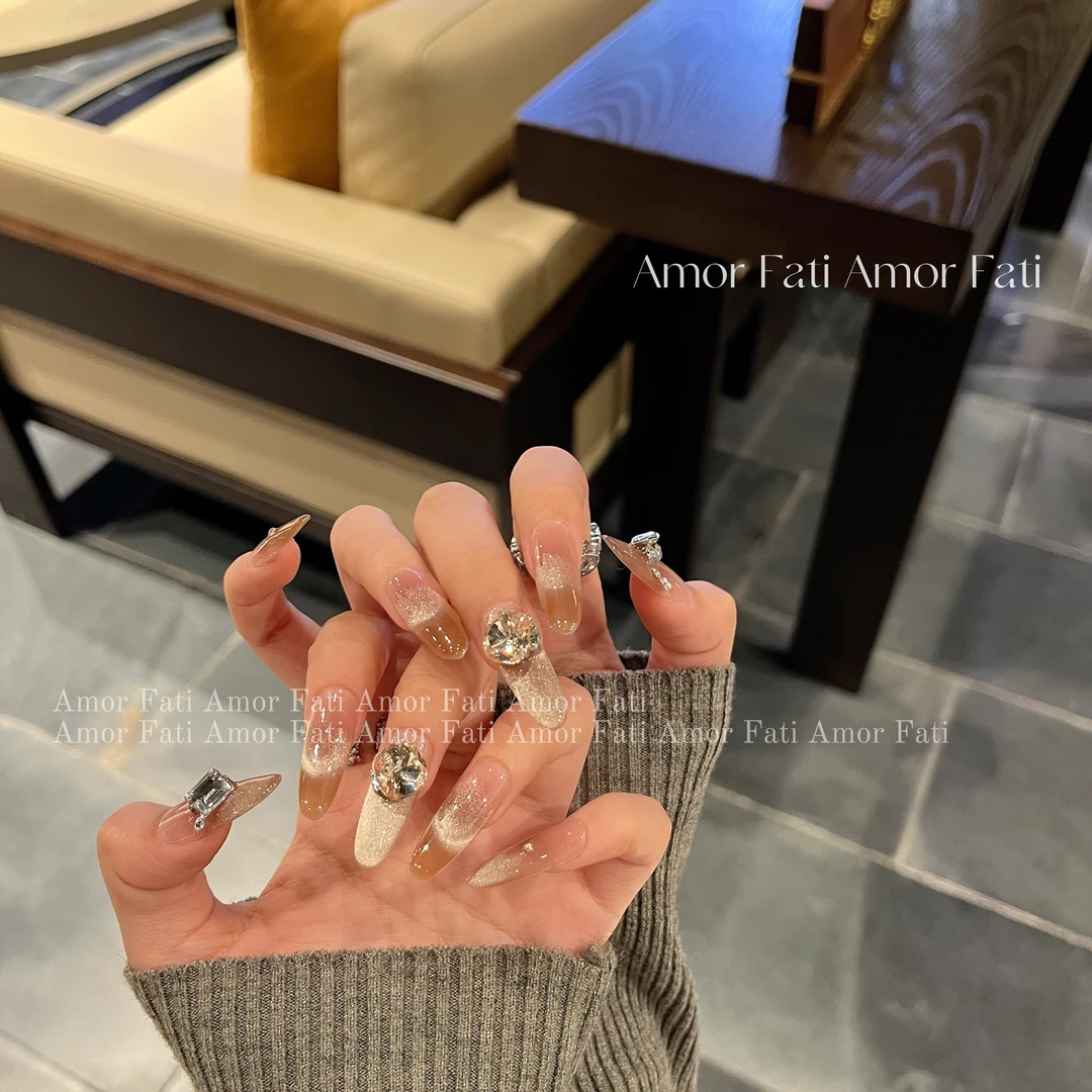 【咖啡摩卡】 秋冬爆闪微笑法式猫眼堆堆钻方钻咖啡摩卡穿戴甲贴片