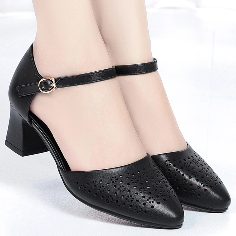 软底中跟镂空工作鞋女黑色中空鞋中年妈妈鞋凉鞋单鞋皮鞋女鞋夏季