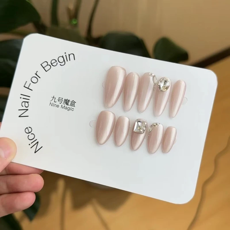 温柔白月光-Nine Magic 纯手工穿戴甲 10片装
