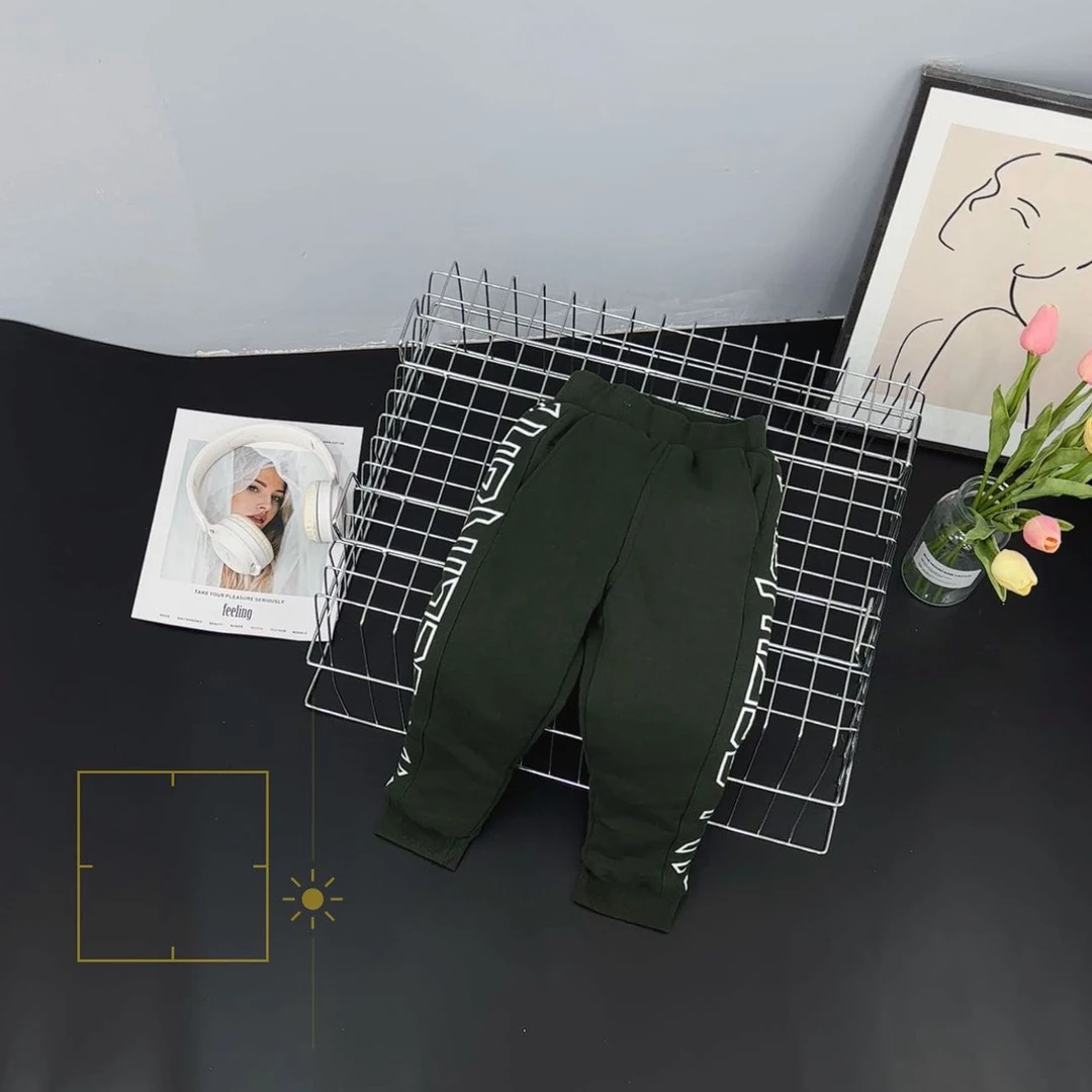 095高端专享儿童秋冬休闲羽绒裤墨绿