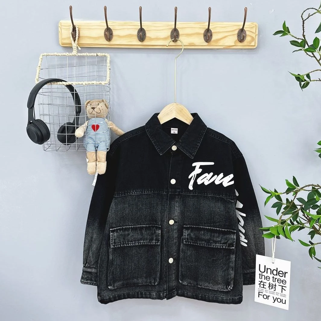 1082高端专享春款牛仔针外套黑色