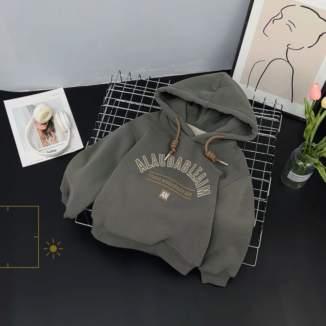 23017高端专享冬季字母印花连帽卫衣灰色