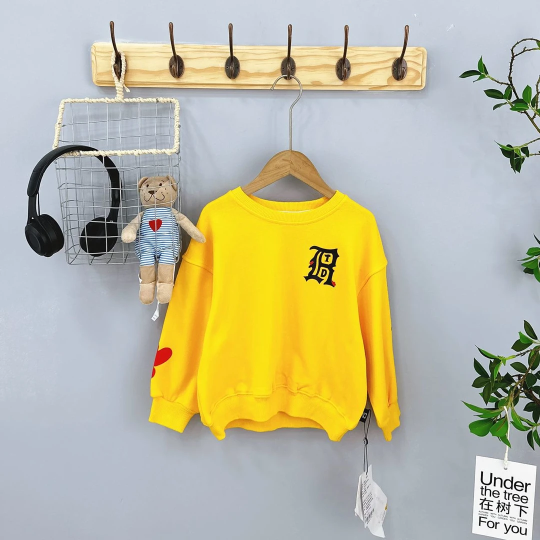 7511儿童春秋休闲卫衣黄色