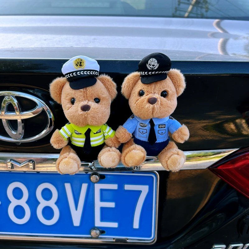 汽车尾部挂件交警小熊玩偶可爱卡通后备箱摆件车外装饰品警察公仔