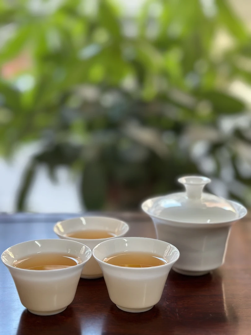 凤凰单丛雪春蜜兰香足火浓香型