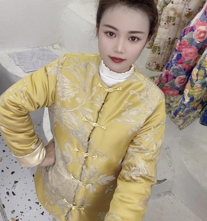 贡缎女士圆领对襟款棉花棉袄