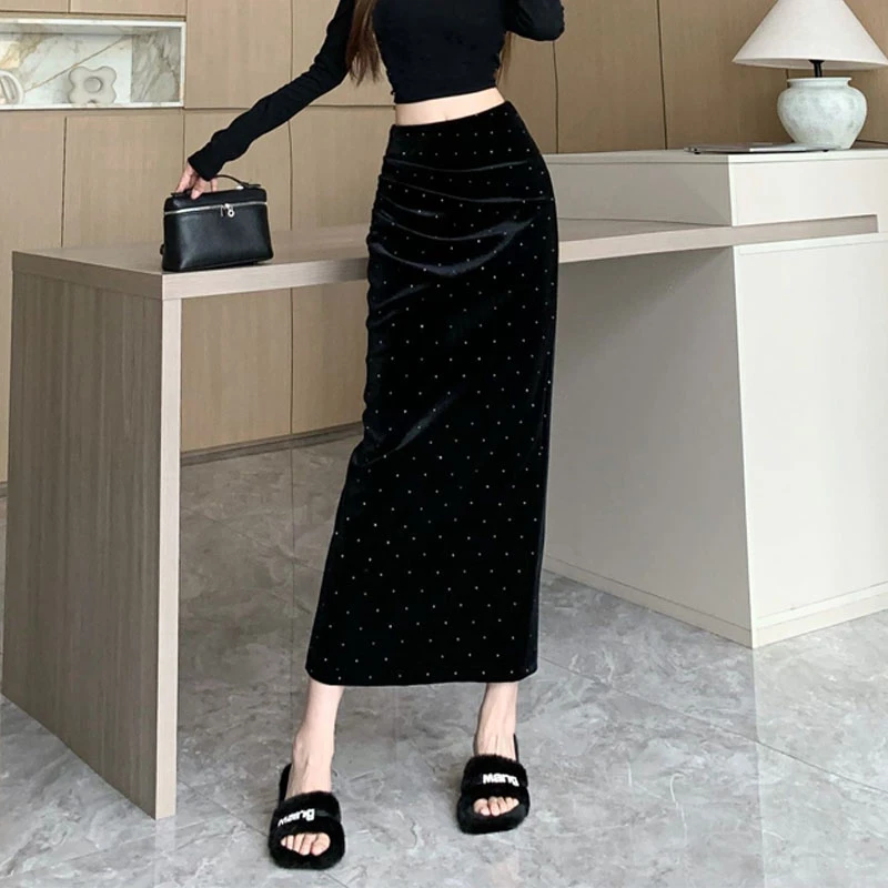 设计感烫钻时尚丝绒半身裙女秋冬气质高腰显瘦a字裙开叉包臀长裙